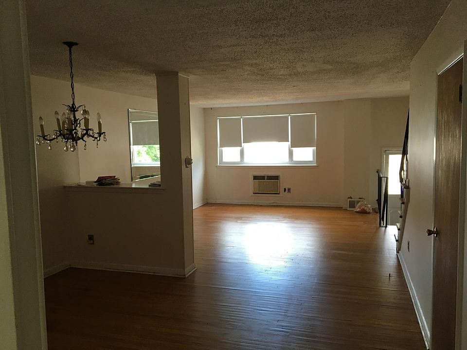 2nd image of 9188 Ryerson Rd