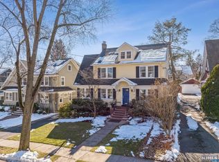 22 Arcularius Ter, Maplewood, NJ 07040