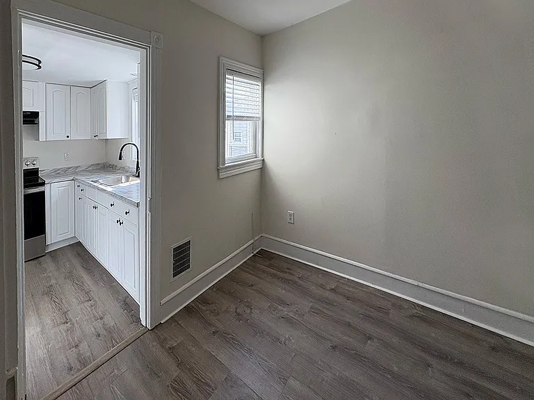 377 S Main St #2 — Photo 5