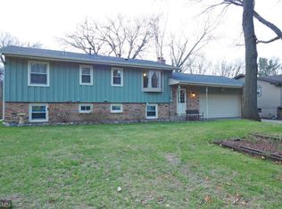 9732 Avocet St NW, Coon Rapids, MN 55433