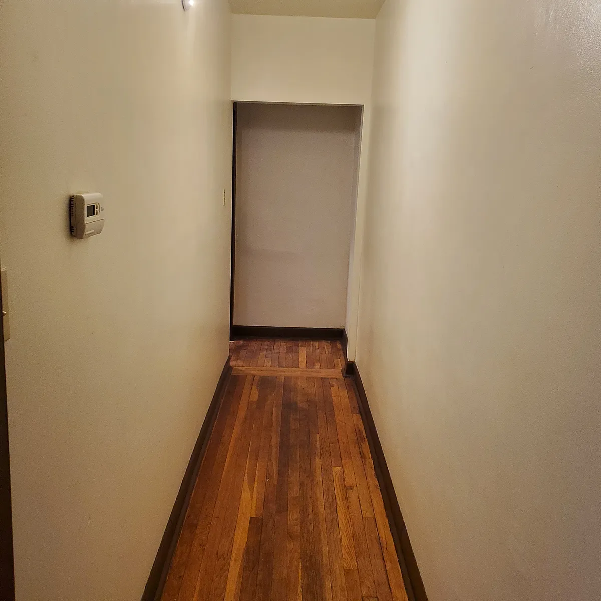 Hallway - 4446 Bircher Blvd