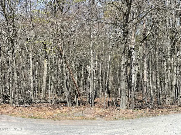 1901-1902 Horizon Dr, Greentown, PA 18426