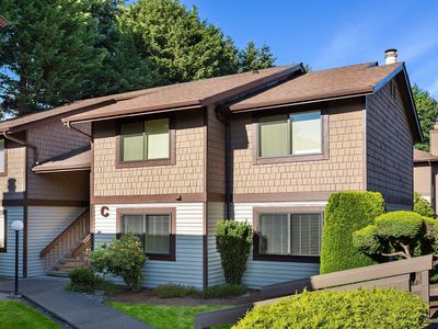 727 143rd Ave NE #C-9, Bellevue, WA, 98007
