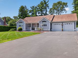 63 Ansel White Dr, Acushnet, MA 02743