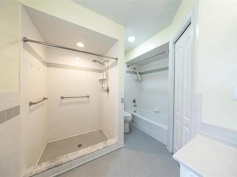 923 Sand Crest Dr — Photo 28