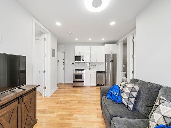 4th image of 2503 Hughes Ave #4-C
