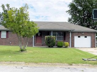 2707 Summitt Dr, Siloam Springs, AR 72761