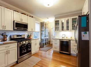 24 Sunset Rd #1, Somerville, MA 02144