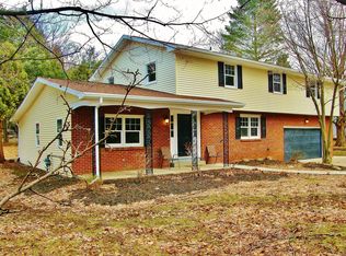 617 Nottingham Rd, Syracuse, NY 13224