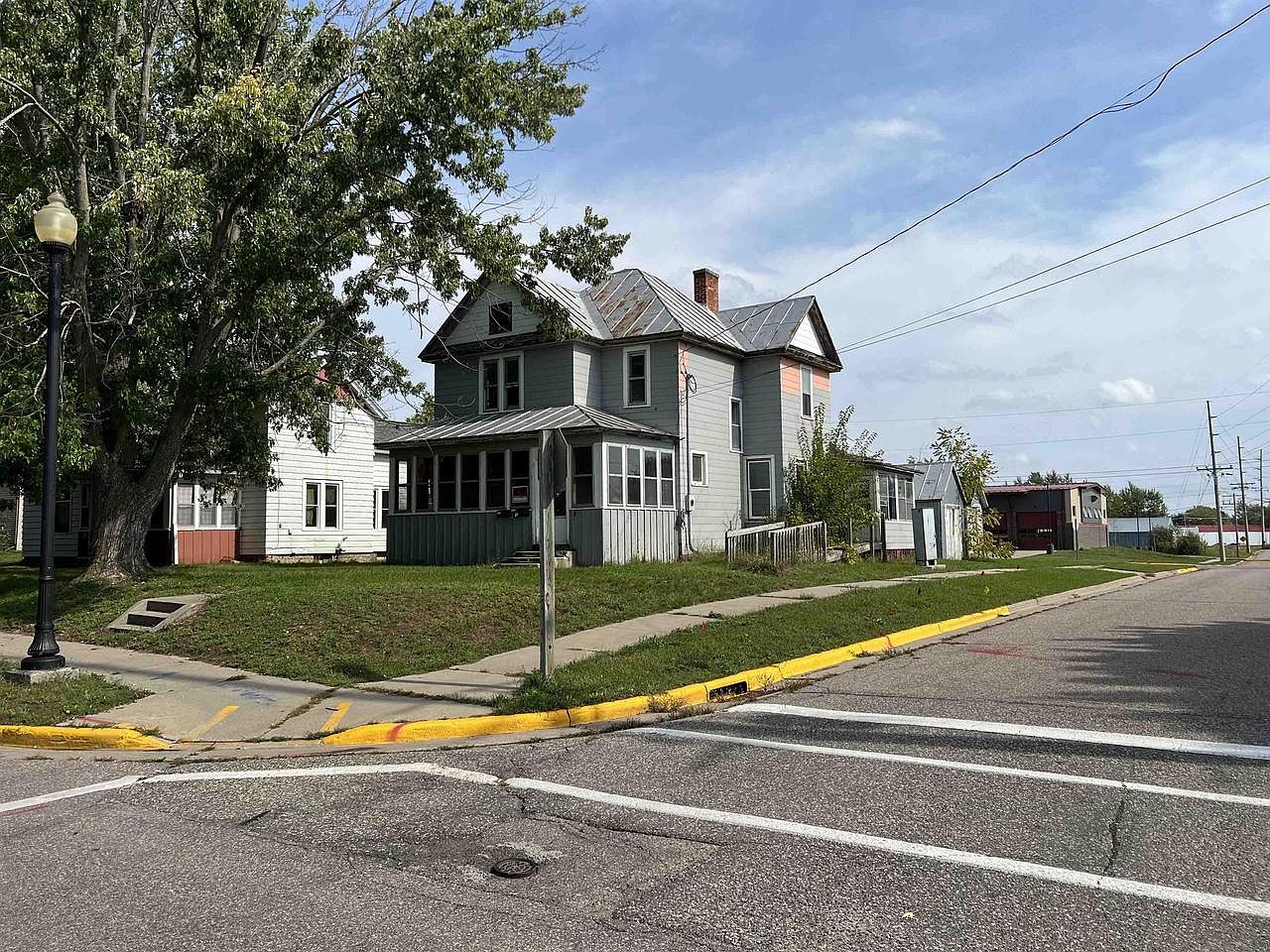 414 Division Street, Mauston, WI 53948 Zillow