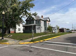 414 Division St, Mauston, WI 53948