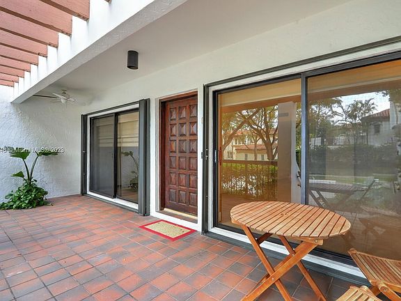 4th image of 2600 Cardena St APT 8