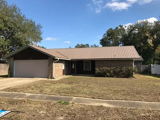 3 bed, 1487 sqft, $2,185 — Photo 1