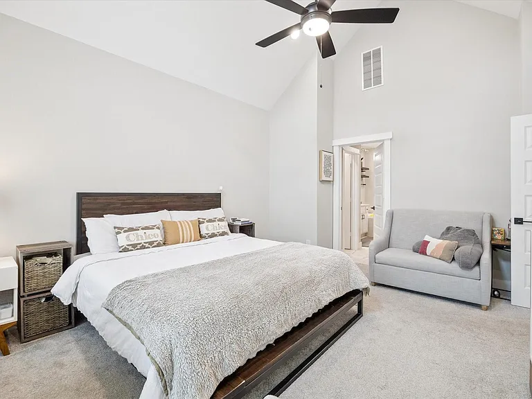 10974 Hewitt Cliff Ln — Photo 14