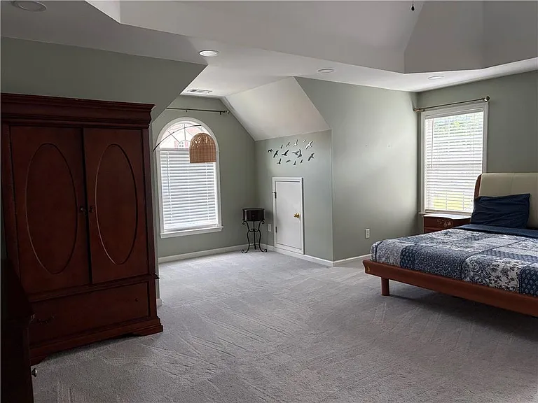 12835 Morningpark Cir — Photo 25
