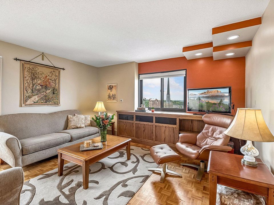 1st image of 410 Groveland Ave APT 1301