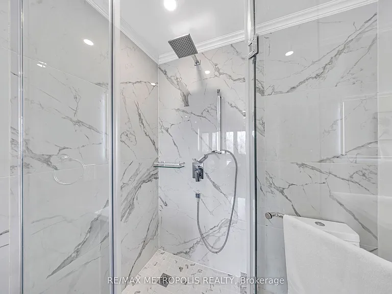 10 Snowcreek St — Photo 30