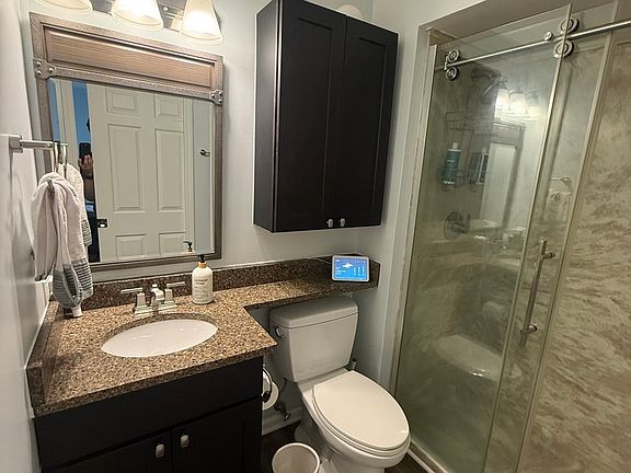 4th image of 9533 Minnick Ave APT 3E