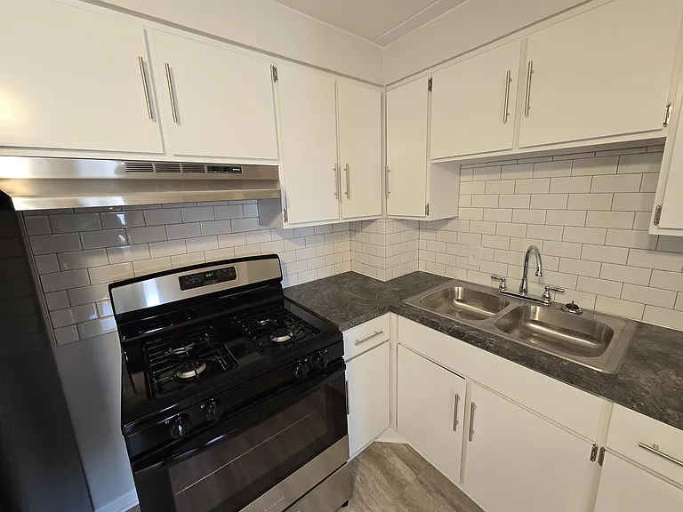 11013 S Lloyd Dr #12 — Photo 5