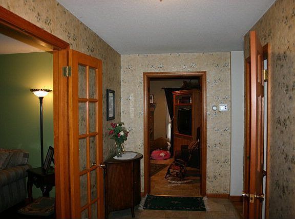 4th image of 1118 S Dogwood Dr