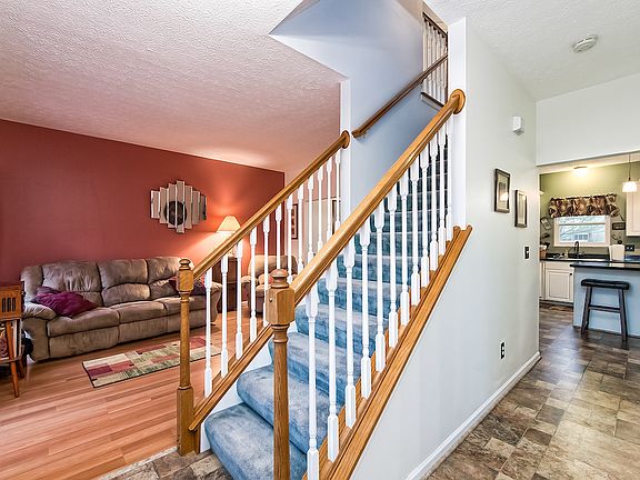3rd image of 3005 Longridge Way