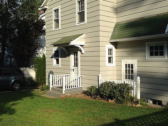 3rd image of 80 Edgewood Ave