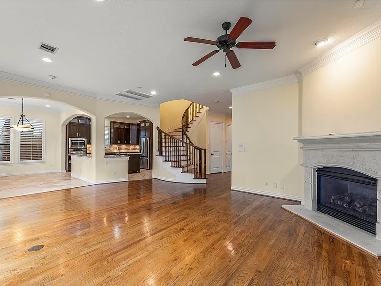4107 Dartmouth Ave — Photo 10