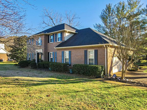 2nd image of 2205 Oakbranch Cir