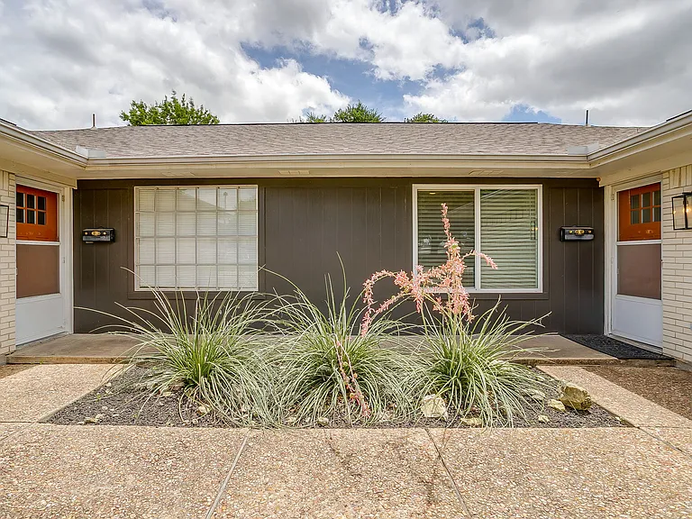 4761 Fieldcrest Dr — Photo 19
