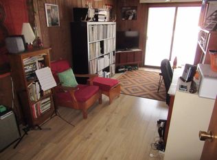 8825 Cooper Rd, Kenosha, WI 53158