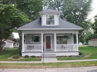 211 E Berry St, Middlebury, IN 46540
