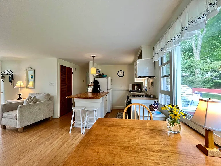 19 Myrica Ave — Photo 11