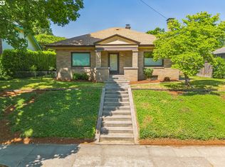 4227 SE Stark St, Portland, OR