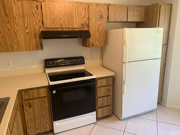 4th image of 84 Brigton Ct