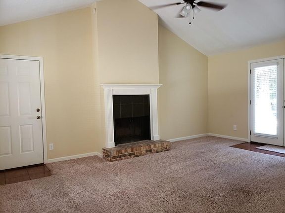 3rd image of 2860 Canton Hills Dr