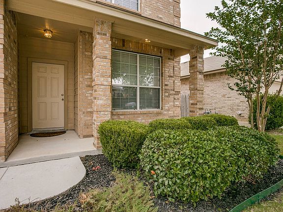 3rd image of 6618 Bowie Cir