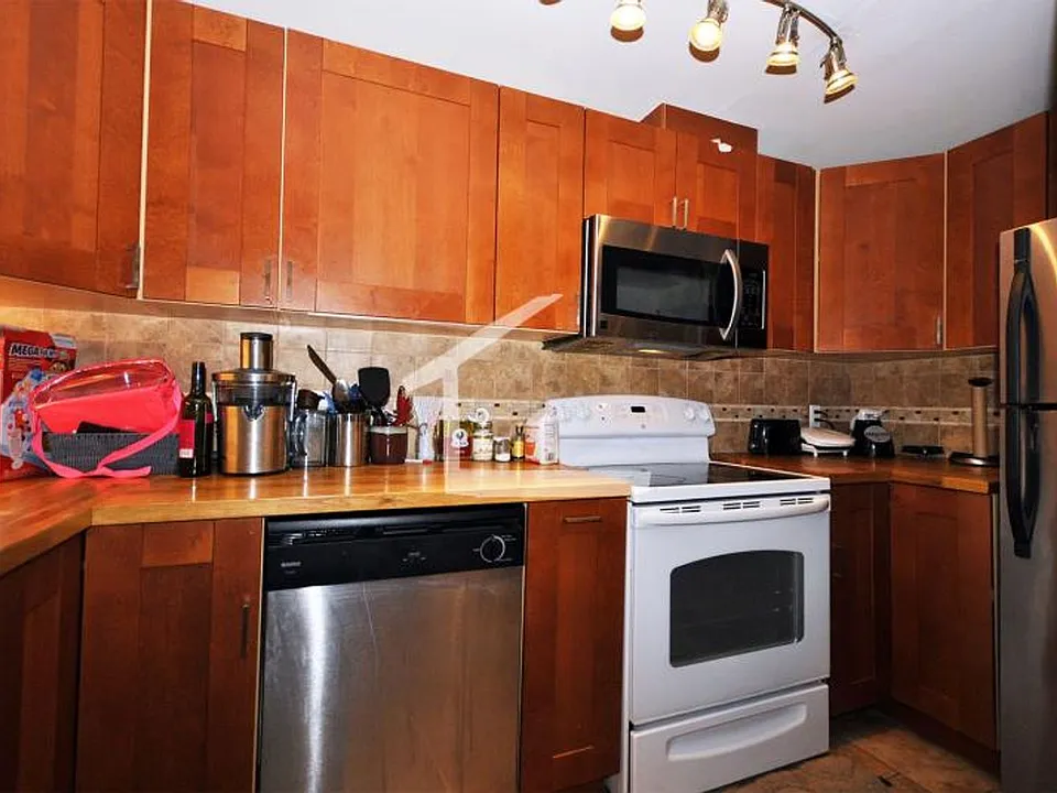 24 Brainerd Rd #107
