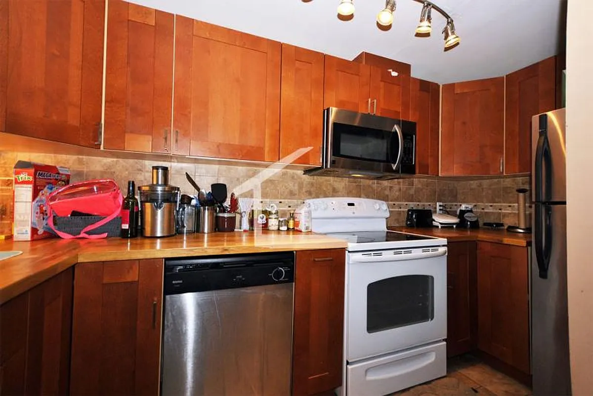 Building Photo - 31 Brainerd Rd #17