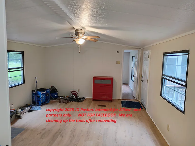 733 W Mount Gallant Rd — Photo 8