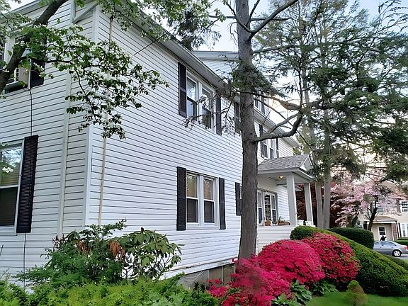 5th image of 310 Palmer Ave