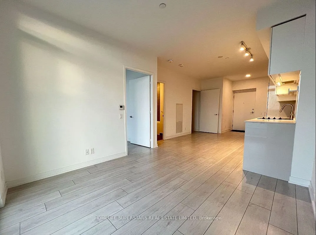 2 bed, $2,000 — Photo 3