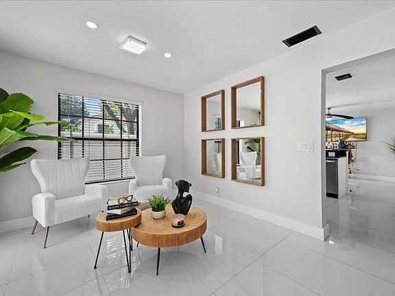 4th image of 1779 Harborside Cir