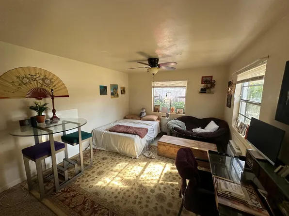 902 SW 7th Ave APT 5, Gainesville, FL 32601