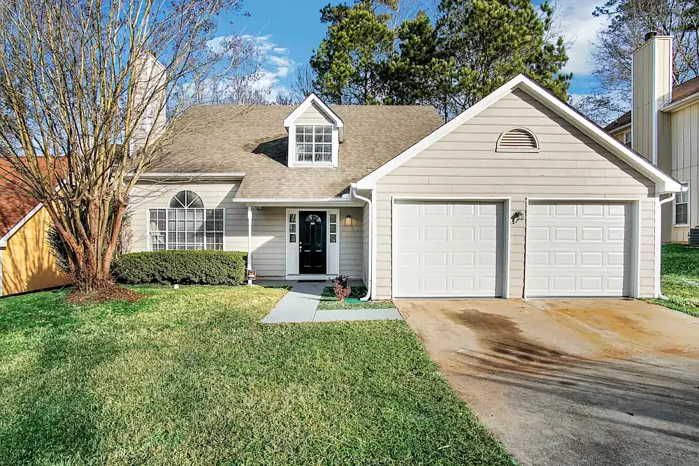 4235 Bellehurst Ln — Photo 1