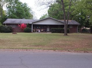 1073 Inca St, Camden, AR 71701