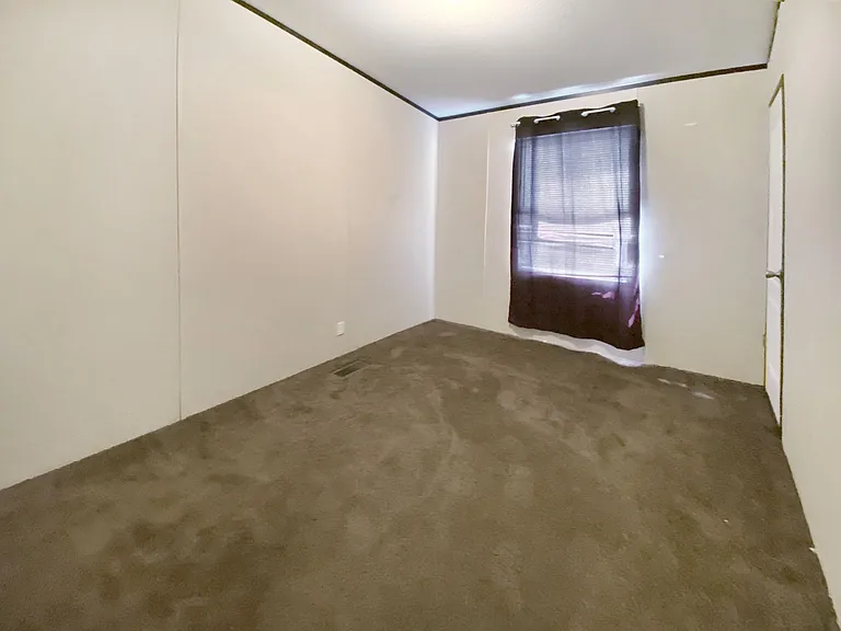 523 1/2 N Burk St — Photo 6
