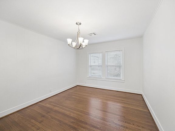 5th image of 1937 W McKinney St #1939