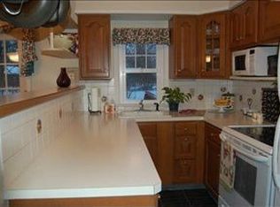 30 John David Ln, Albany, NY 12208