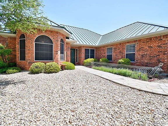 2nd image of 1844 Foothills Dr