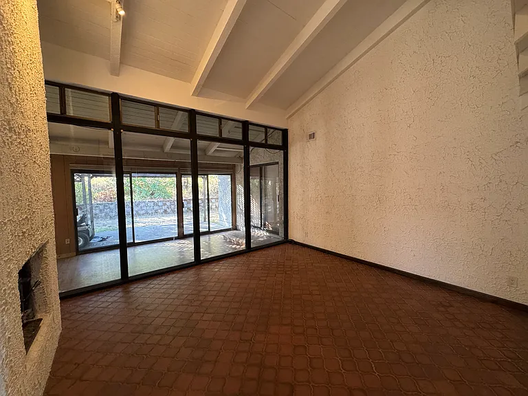 7860 Hill Rd — Photo 8
